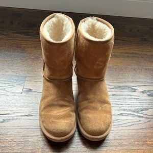EUC Ugg/ Kookaburra mid boots